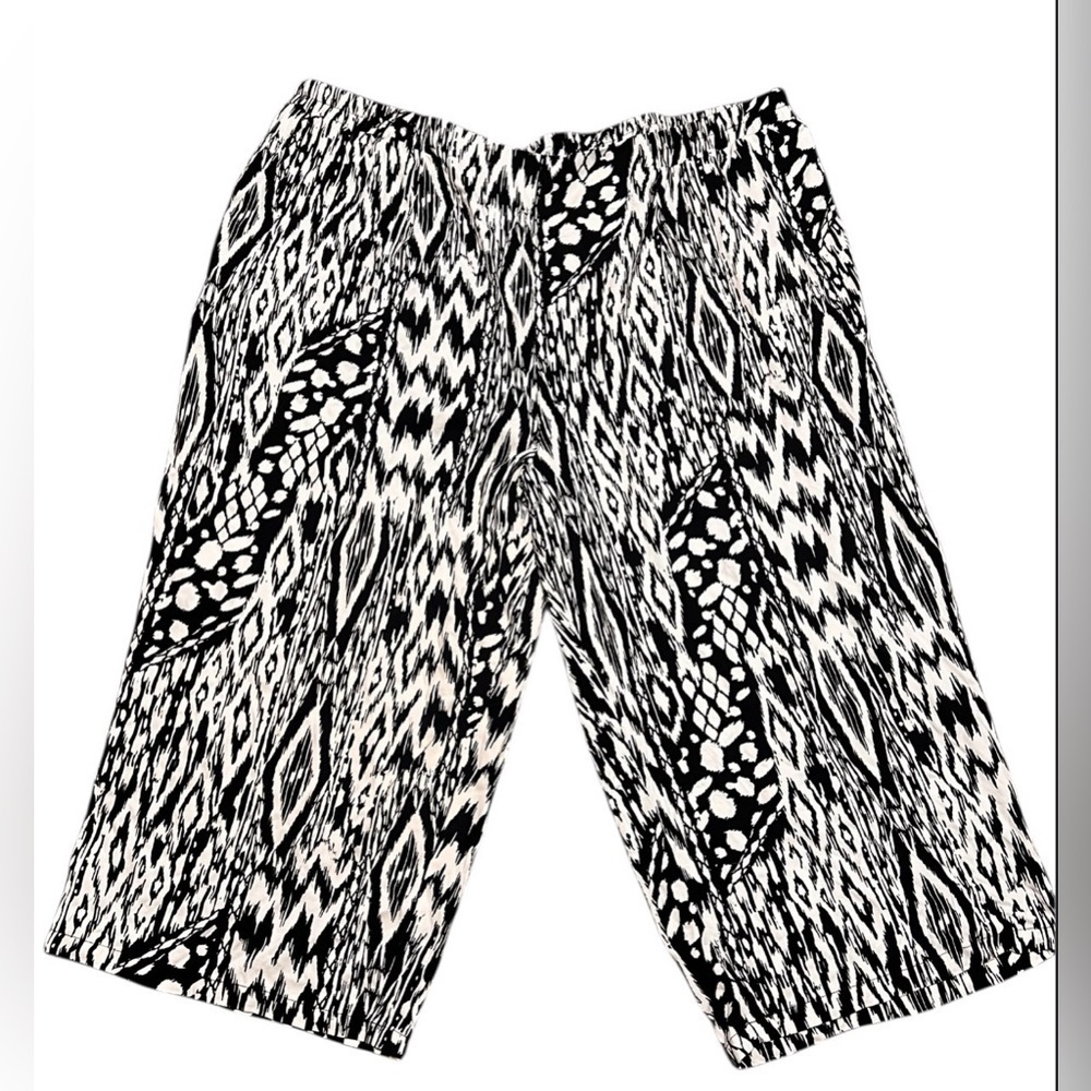 Jessica London Elastic Waist Wide Leg Capris